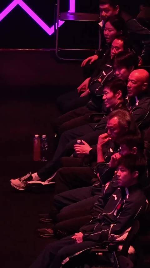 赵心童25万英镑加冕WTT重庆冠军赛，张本美和险胜