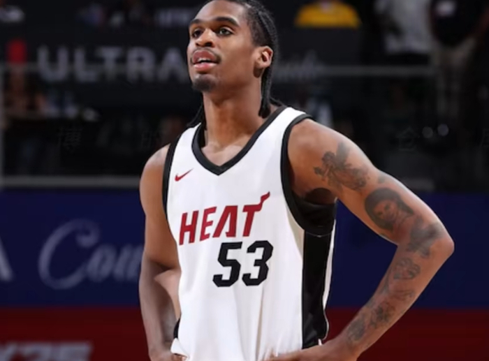 深圳实力签约约什·克里斯托弗补强阵容应对伤病