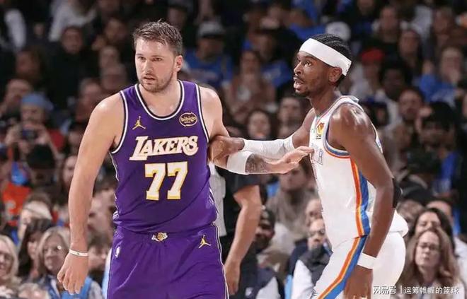 雷霆大胜湖人三连胜稳居联盟第一