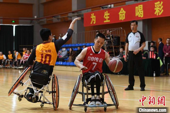 首都举行的全国轮椅篮球训练营圆满闭营：选拔