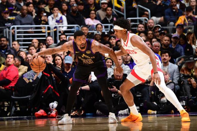 湖人双枪联手轰48分 队史2-0领先晋级概率超99%